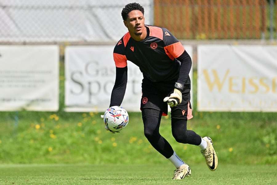 Udinese's shot-stopper Okoye signs a fresh deal