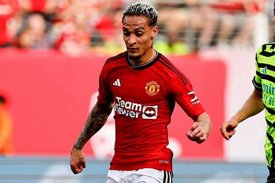 Cole: Prem isn't the right fit for Man Utd winger AntonyPaul Vegas