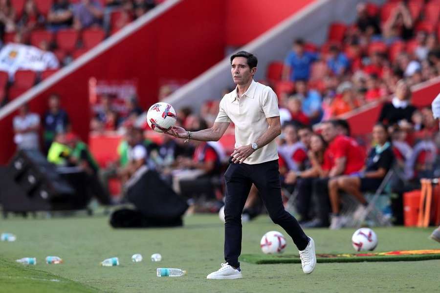 Villarreal coach Marcelino downplays idea that we are direct rivals for Real Madrid - Carlos Volcano