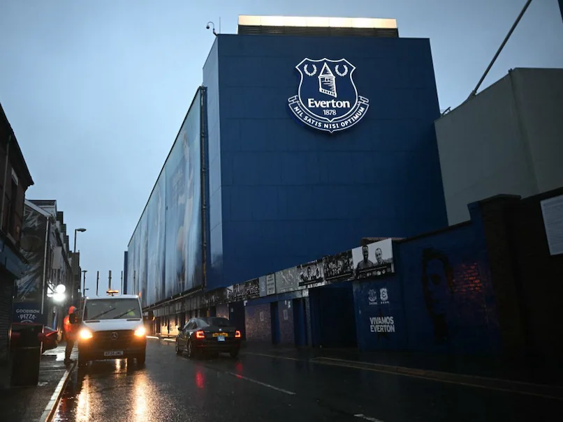 Postponement of Liverpool's Premier League Clash at Everton Due to Adverse Wind Conditions